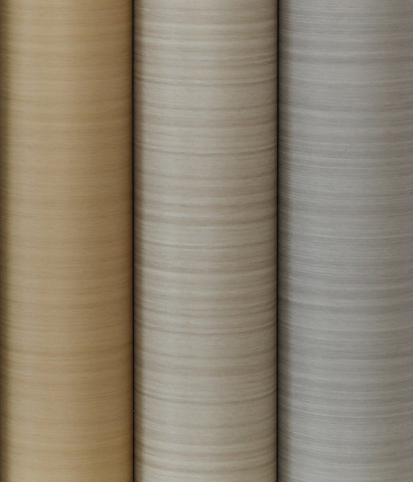 Qual é o padrão de revestimento de superfície do filme de PVC com grãos de madeira?