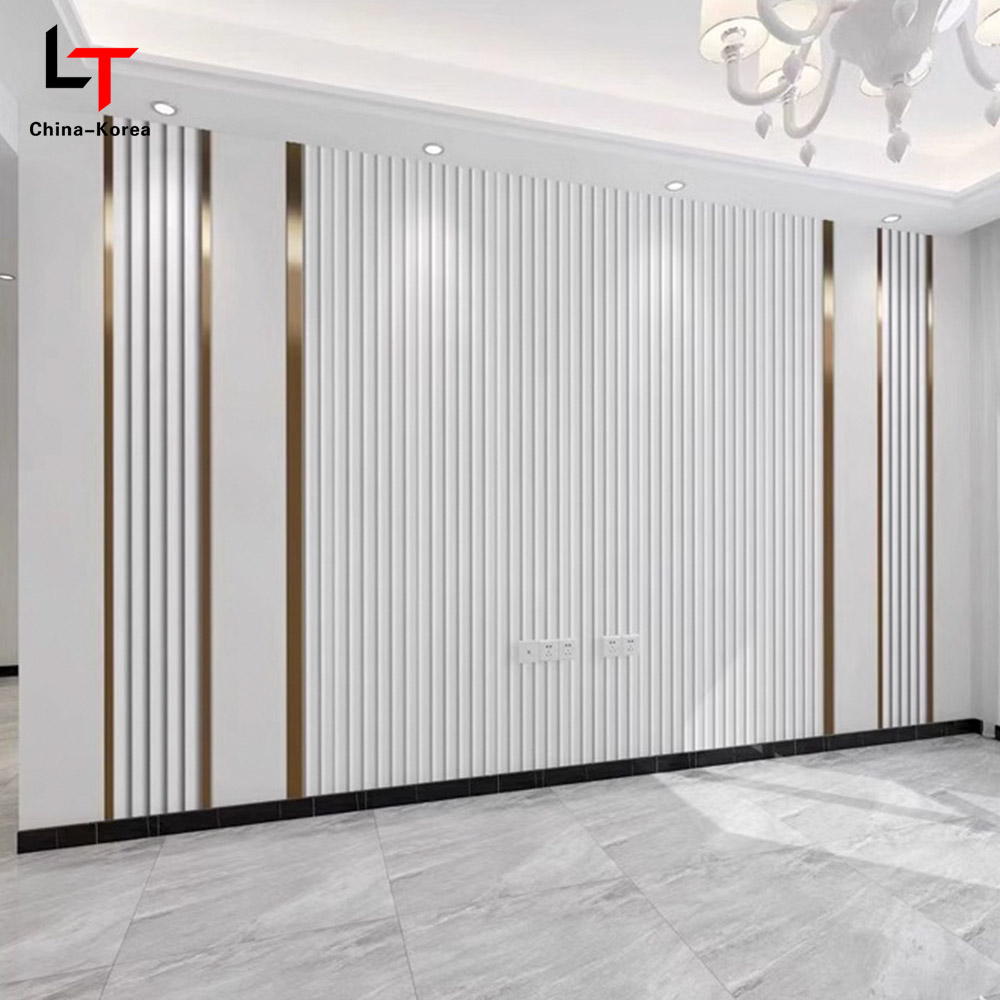 Painéis de parede decorativos de grãos de folheado de madeira de PVC ecológico de 1220 × 2440 mm para revestimento de parede interna à prova d'água, resistente a arranhões, fácil de instalar