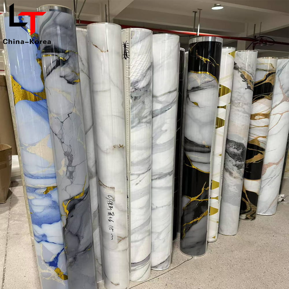 Filme de transferência de calor de laminação de impressão 3D 5D Filme de decoração de móveis de PVC Folha de prensa a vácuo para painel de parede de porta WPC Placa UV