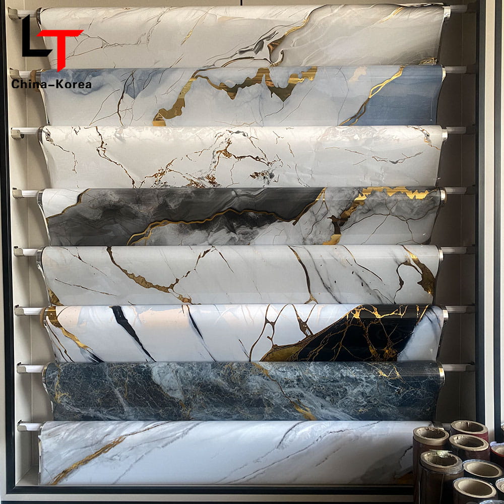 Filme de transferência de calor de laminação de impressão 3D 5D Filme de decoração de móveis de PVC Folha de prensa a vácuo para painel de parede de porta WPC Placa UV